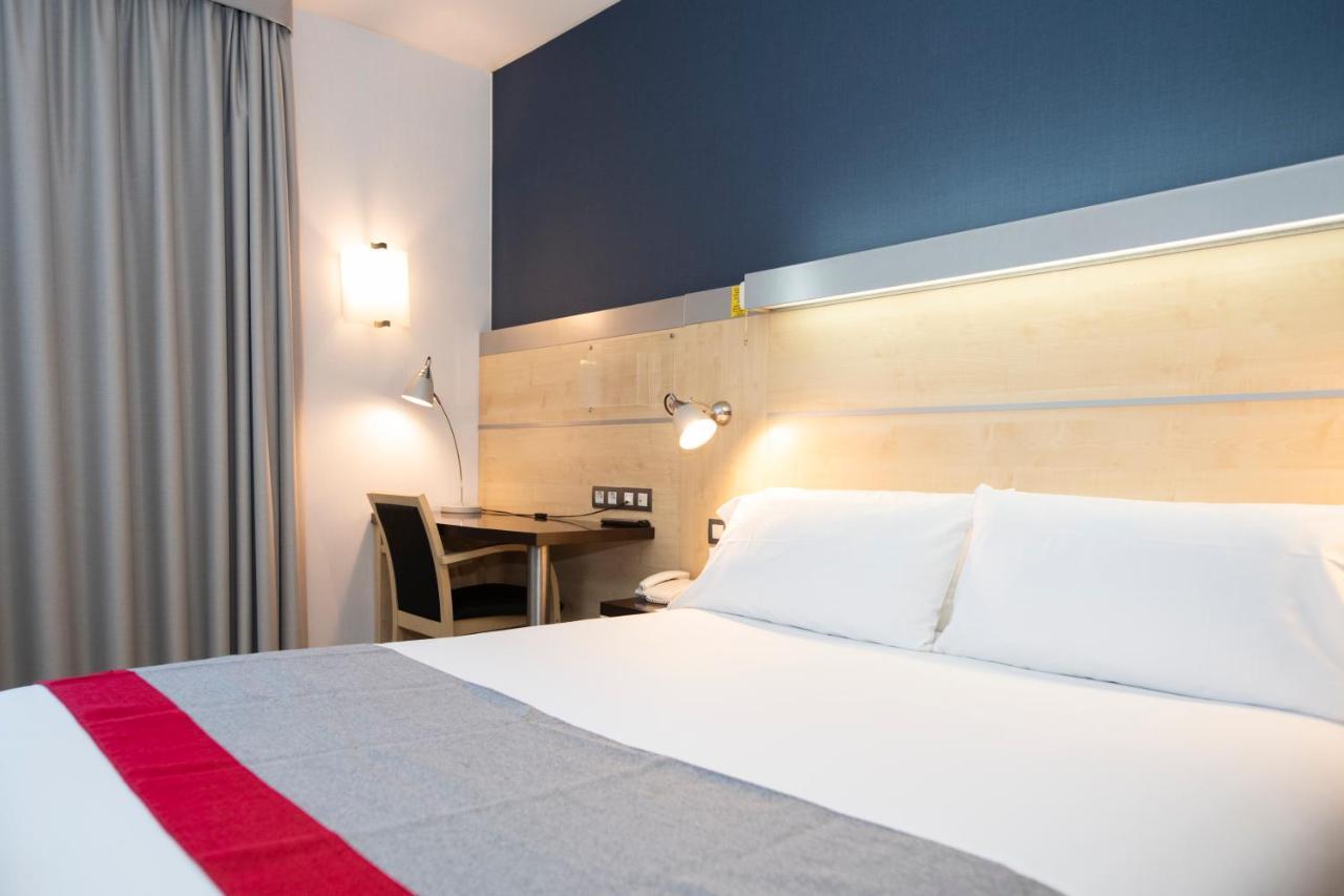 Hotel Express Barcelona - Montmelo By Ihg