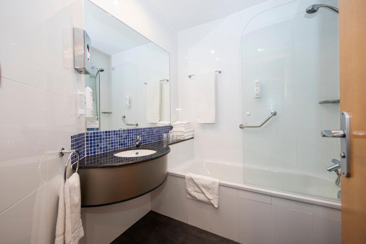 Express Barcelona - Montmelo By Ihg 3*