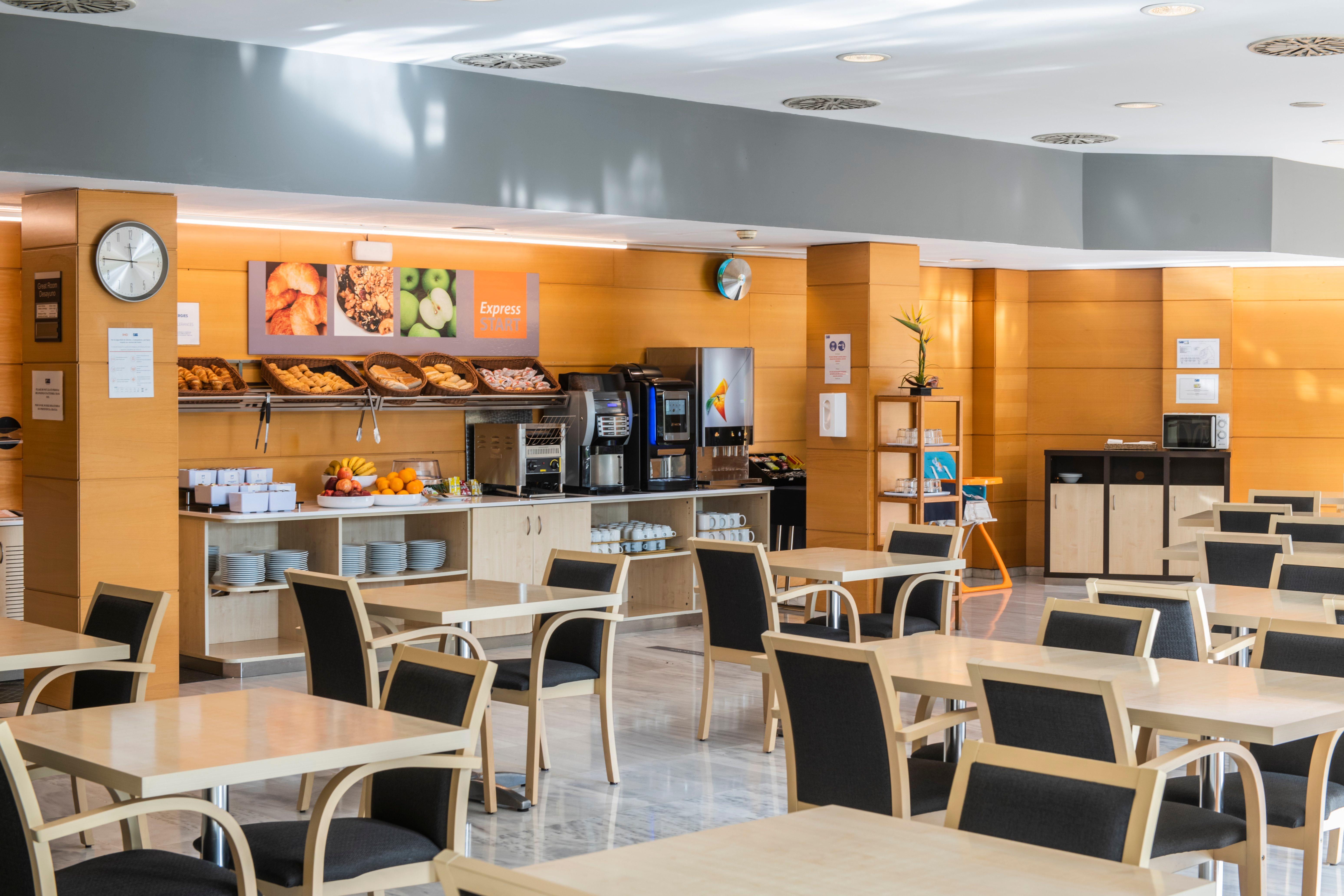 Hotel Express Barcelona - Montmelo By Ihg