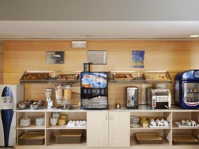 Hotel Express Barcelona - Montmelo By Ihg